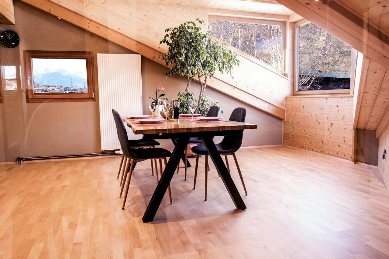 Ferienwohnung 100qm - super Lage - Südterrasse - riesige Küche Naturns Exterior foto